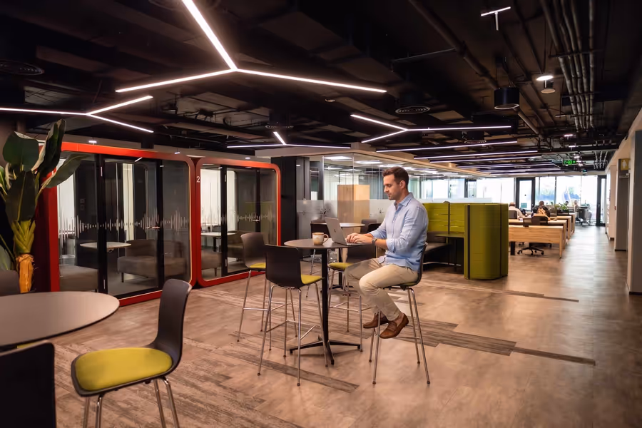 Neuralis Cowork Center Hotel Nodo